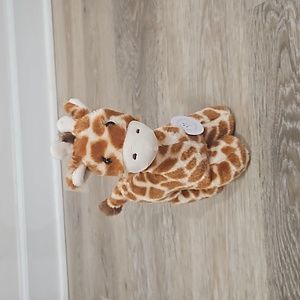 Olive giraffe nwt Manhattan toy company